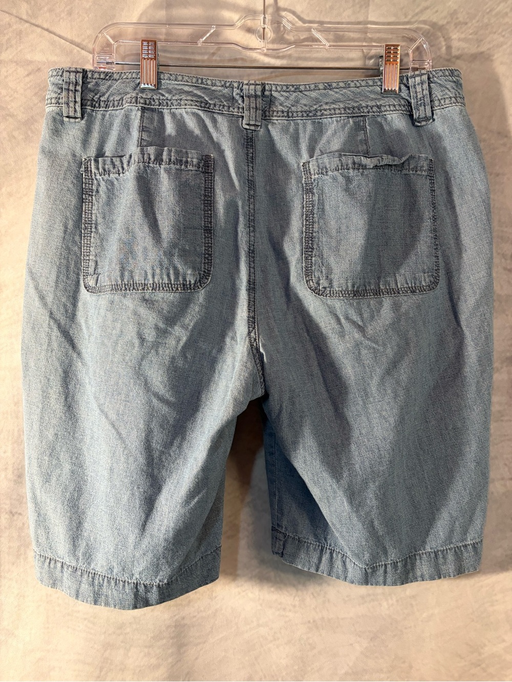 St. John’s Bay Embroidered Chambray Bermuda Shorts Women’s Size 12 Floral - Picture 6 of 9